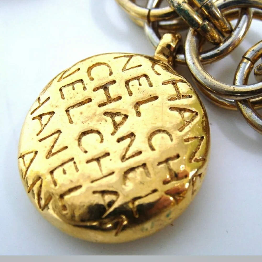 AUTH CHANEL LOGO ICON  VINTAGE BLE RUBBED T METAL - Picture 5 of 8
